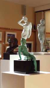 4 sculptures